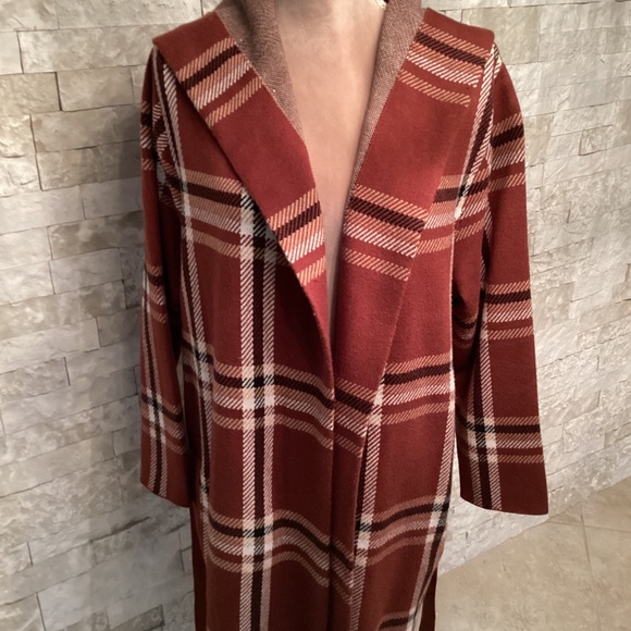 Tahari Plaid Sweater Coat - Picture 2 of 8